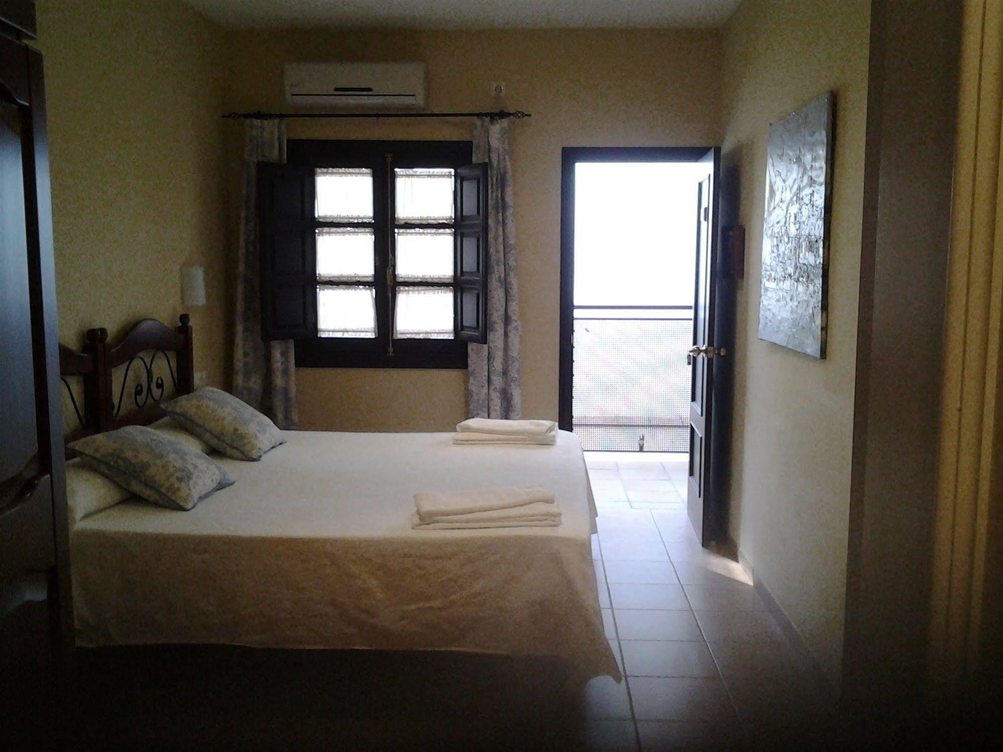 Hostal Azahar Kordoba Zewnętrze zdjęcie